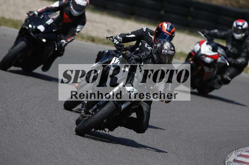 Archiv-2023/28 05.06.2023 Moto Club Anneau du Rhin/blanc-novice/3
